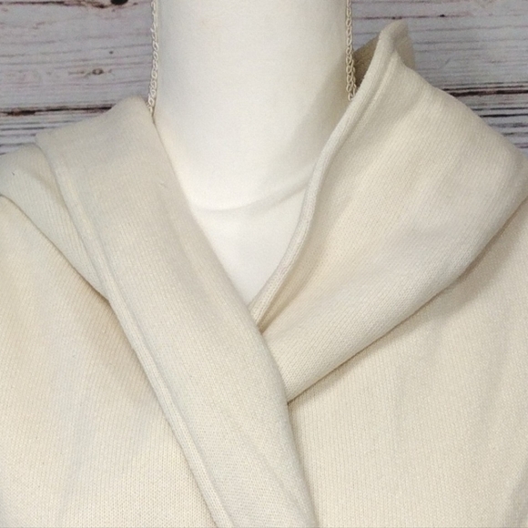 Doe & Rae Hooded Jacket - Picture 9 of 12